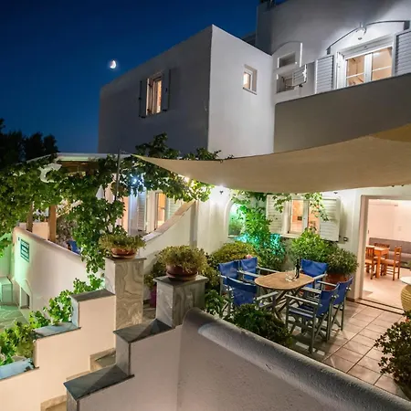 Two-bedroom 6-7 Adults First Floor Парос