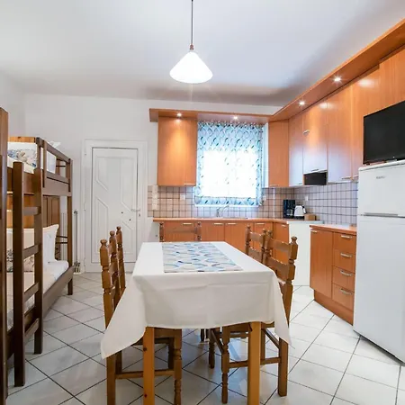 Two-bedroom 6-7 Adults First Floor Апартаменты Парос